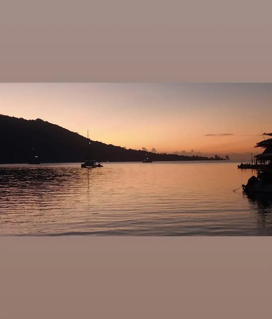 Botel Aoroa Hotel Paopao